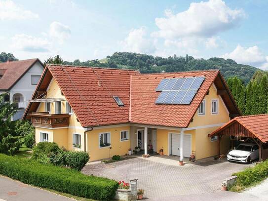 Nähe Therme Loipersdorf: Schönes, geräumiges Wohnhaus mit sonnigem Garten