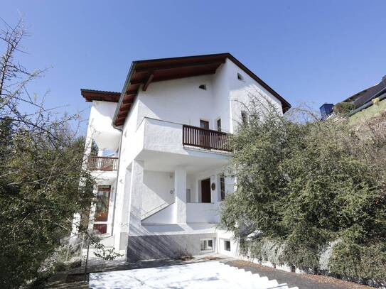 ***OPEN HOUSE am 08.03.2025 von 12:00 Uhr bis 16:00 Uhr*** SONNIGE HANGVILLA am PÖSTLINGBERG - gute Erweiterungsmöglich…
