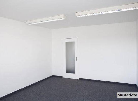 4-Zimmer-Wohnung mit Balkon