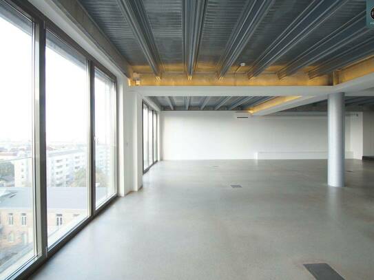 Panorama SKY LOFT mit atemberaubender Dachterrasse in der Brotfabrik Wien!