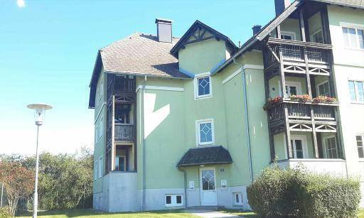 Neuhofen. 4 Zimmer Mietwohnung mit Loggia.