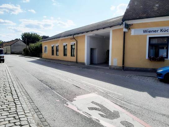 Erstbezug - barrierefreie Praxis oder Büro, neu saniert, mit Einlagerungsraum und Autoabstellplatz