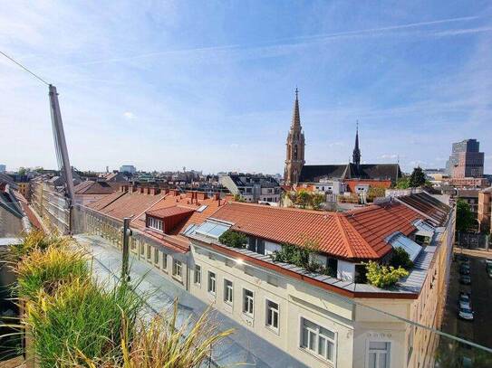 Neuer Preis! WOW! Wohntraum im Dachgeschoss mit Fernblick und Parkplatz! Mit dem Lift in die Wohnung + 2 Terrassen + Pe…