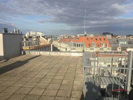 Dachgeschosswohnung mit Klimaanlage, Terrasse, Dachterrasse und Weitblick