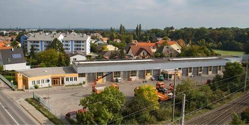 Großzügige Lager-& Werkstättenﬂächen