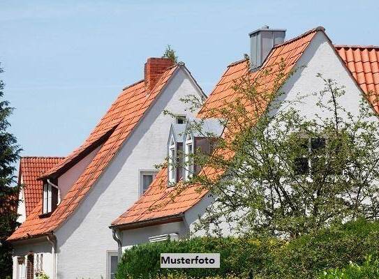 Handwerker aufgepasst! Einfamilienhaus mit Zubau