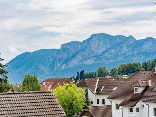 Verkauf: Große traditionelle 3-Zimmer- Dachgeschosswohnung in Mondsee Ruhelage - Terrasse und Balkon mit tollem Blick