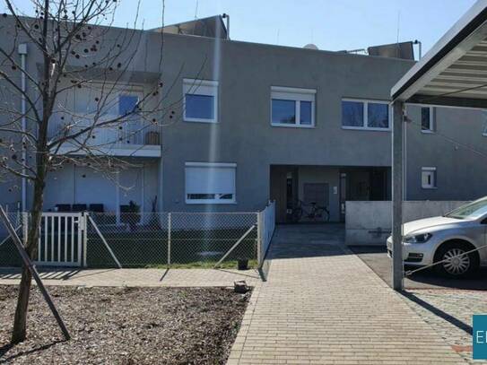 Moderne Familienwohnung im 1.OG mit Loggia