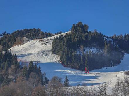 Wohnung an der Hahnenkammbahn mit Blick auf die Streif