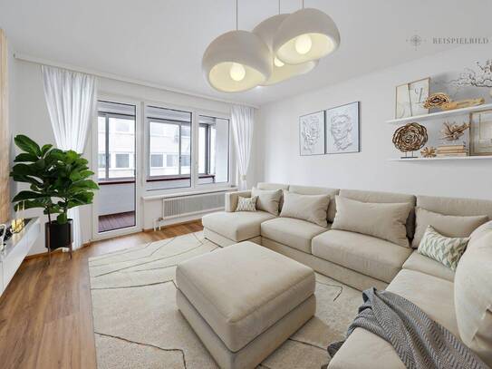 Erstbezug nach Sanierung: Stilvolle 4-Zimmer-Wohnung mit Balkon & Loggia in bester Innenstadtlage