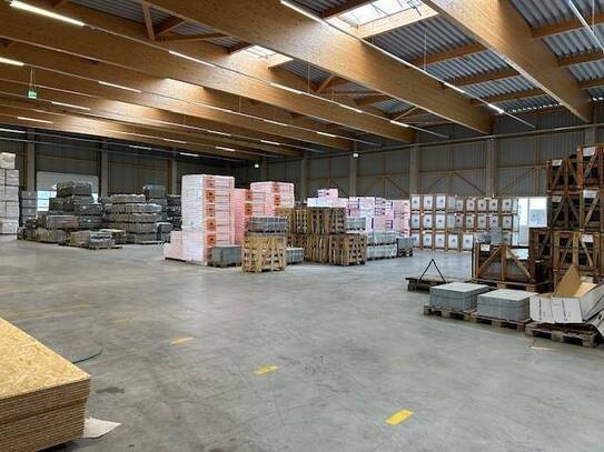 Neuwertige Hallen zu vermieten ab 1000m2 , Außenfläche möglich LOGISTIKER willkommen