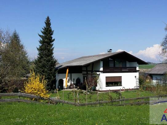Schönes Einfamilienhaus mit sonnigem Garten!