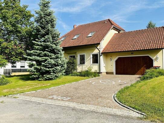 Schönes Einfamilienhaus mit großem Garten (Verkauft)