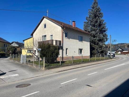 Älteres sanierungsbedürftiges Einfamilienhaus im Zentrum von Walding, mit kleinem Garten aber genügend Potenzial...