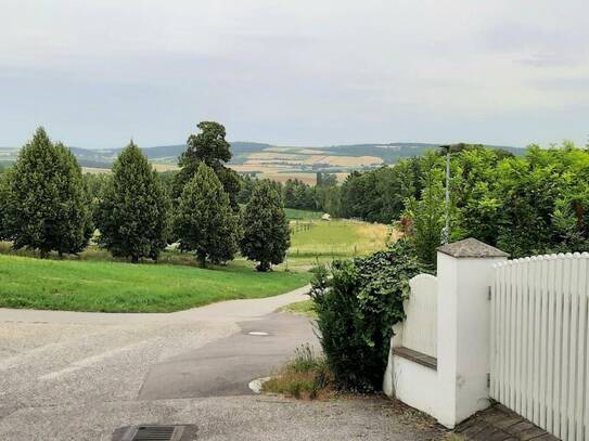 1000 m² GRUND! Familienjuwel mit Gartenparadies in Ruhelage! Traumhafter Ausblick!