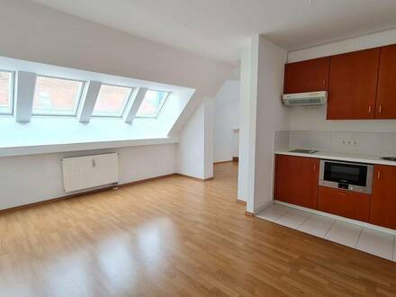 AUGARTEN Nähe - 2 ZI MAISONETTE mit BALKON in INNENHOFLAGE im NEUBAU mit Lift - BEFRISTET