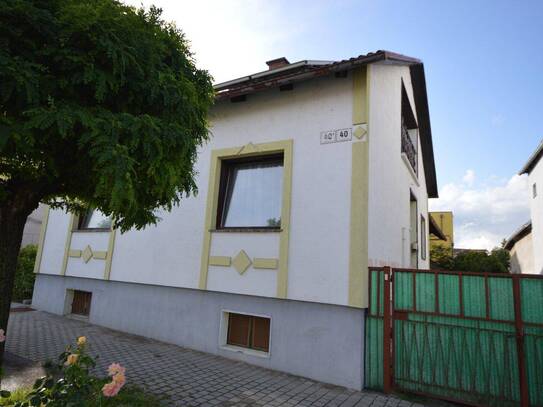 Einfamilienhaus in zentraler Lage - für nur € 179.900,--