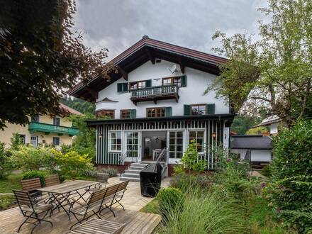Sonniges Mehrgenerationenhaus mit Niedrigenergiestandard ( 05875 )