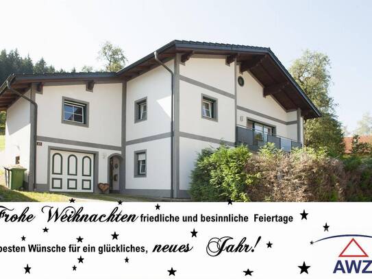 Ihr Weihnachtswunder: Haus mit zwei Wohnungen und großem Grundstück in Kirchham!