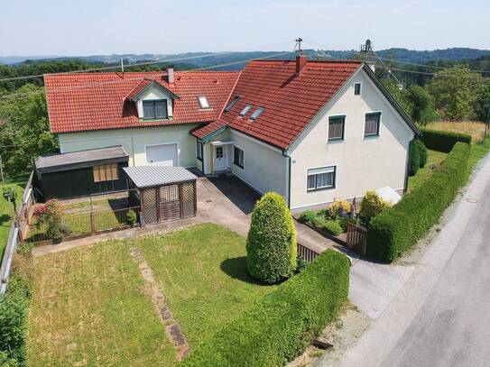 Geräumiges Wohnhaus mit 7.385m² in Deutsch Kaltenbrunn mit Blick auf die Riegersburg