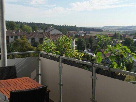 Perfekter Ausblick in ruhiger Lage - 3 Zimmer Wohnung mit Balkon