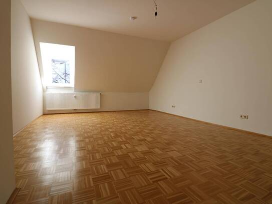 Große 3 Zimmer-Wohnung - Provisionsfrei!