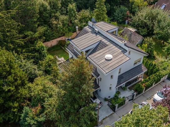 Großzügiges Traumhaus, top ausgestattet, mitten im Grünen, Swimmingpool