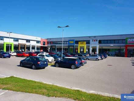 Neuwertige Büroflächen im Fachmarktzentrum