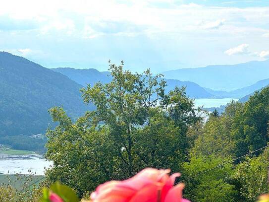 Charmantes Seeblickhaus am Ossiacher See