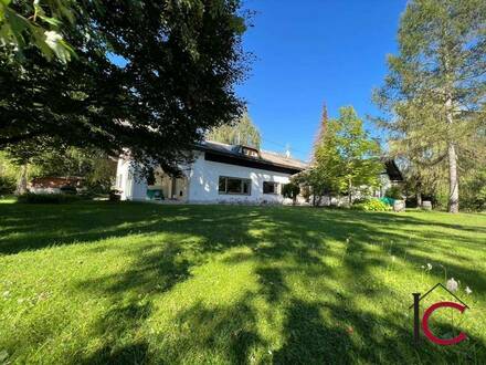 Gediegene Landhausvilla mit wunderschöner parkähnlicher Gartenanlage in Kötschach-Mauthen