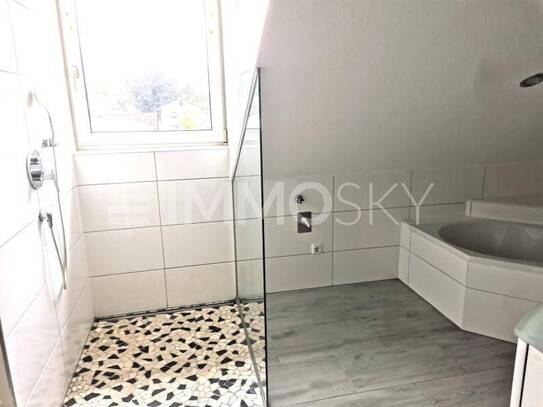 90m² DACHGESCHOSSWOHNUNG MIT EIGENEM GARTEN - in Maxglan-West!