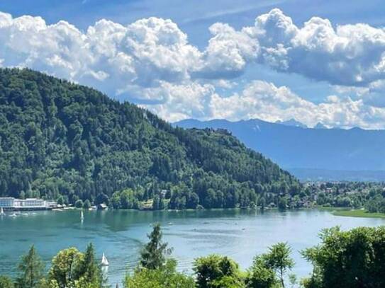 Repräsentative See und Bergblick-Wohnung am Ossiacher See