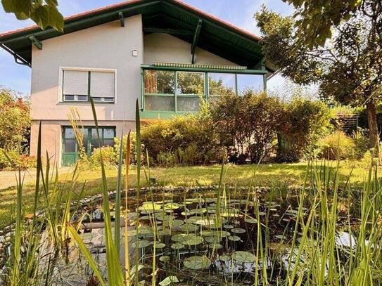 Wohnen auf einer Ebene! Gemütliches Haus mit Pool und wunderschönem Garten