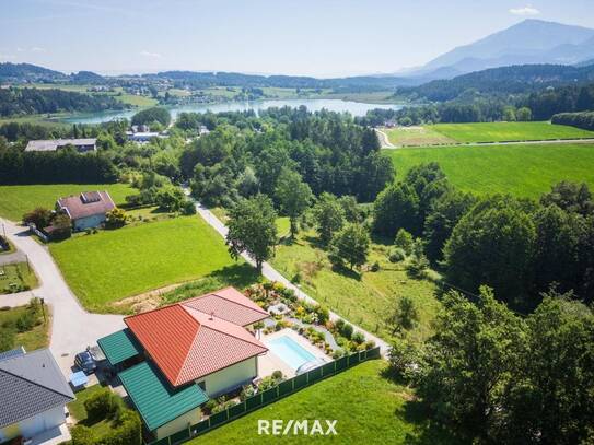 Wunderschöner Bungalow mit Pool und Paradiesgarten