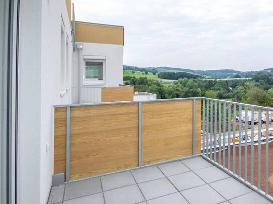 ERSTBEZUG: moderne Wohnung mit großem Balkon