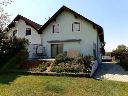 Schönes Haus mit Garten zu verkaufen!