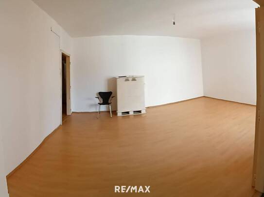 Tolle 1,5 Zimmerwohnung beim Bahnhof - ruhiger Innenhof