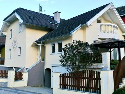 Geräumiges Einfamilienhaus mit genügend Platz für eine Großfamilie