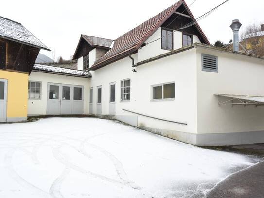 Tischlereibetrieb mit Wohnhaus