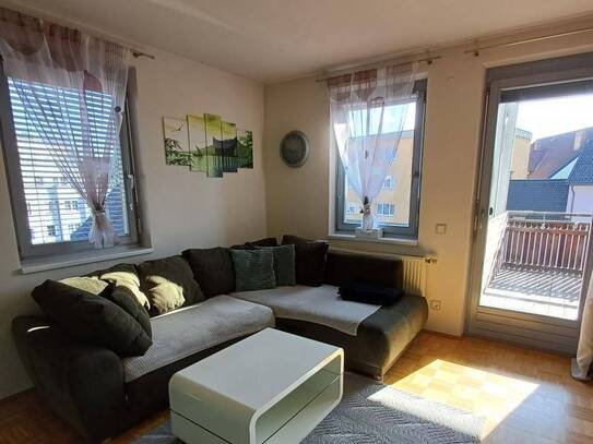 Moderne Wohnung mit sonnigem Balkon in zentraler Lage!