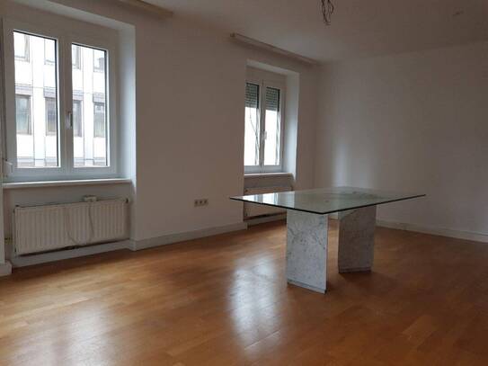 SCHÖNE STADTWOHNUNG - 88 m² - 3 ZIMMER - WG-TAUGLICH - Paulitschgasse