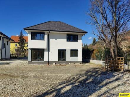 Direkt vom Bauträger - Erstbezug - Wohnkeller - 2 KFZ Stellplätze - Garten - Terrasse