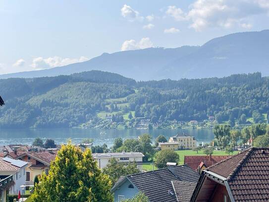 SEEBLICK DELUXE! EIGENTUMSWOHNUNG MIT GROSSZÜGIGER TERRASSE UND BERGPANORAMA INKLUSIVE.