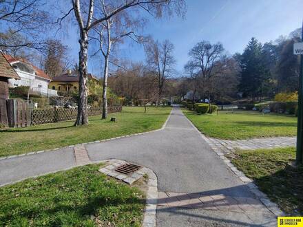 Großzügige Villa mit Pool in idyllischer Lage