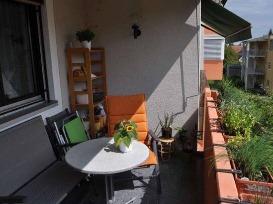 Bestlage, sanierte 3ZI mit Balkon,Tiefgarage,PP