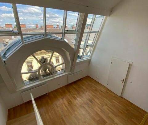 Nähe Karlsplatz/Schwarzenberg Platz, Dachgeschoss-Maisonette mit Terrasse