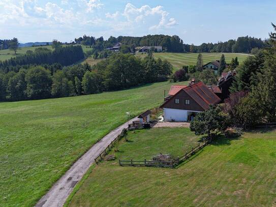 Atemberaubender Fernblick bis Rax und Schneeberg in ländlicher Idylle