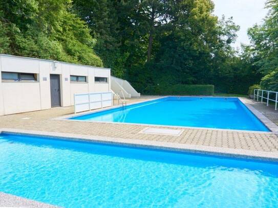 Helle Wohnung zu vermieten, Loggia, Schwimmbad, nahe dem Pötzleinsdorfer Schlosspark