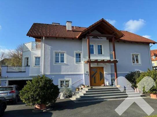 Gepflegtes modernes Wohnhaus mit Südwestterrasse (ca. 40 m²) + 2 Balkone