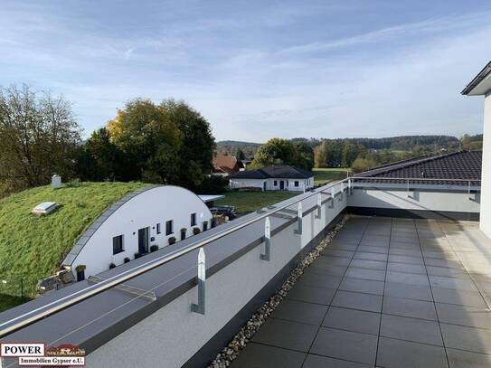 Traumhaftes Penthouse in Mattighofen: 4 Zimmer, Terrasse & Luxus-Ausstattung!